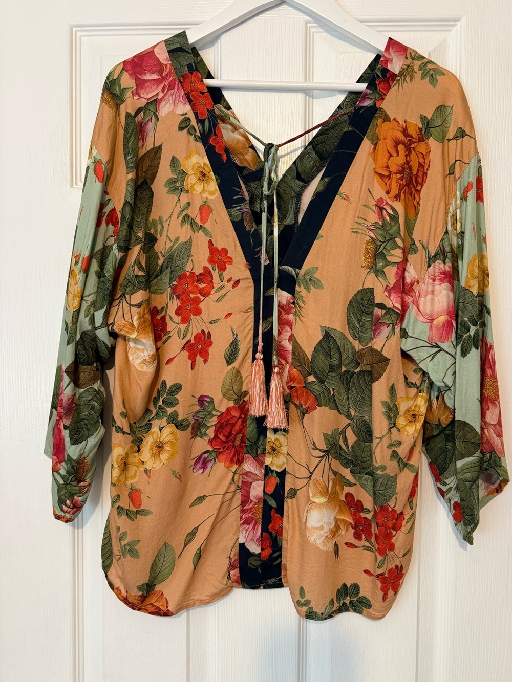 FARM Rio Floral Kimono Top - Picture 5 of 7